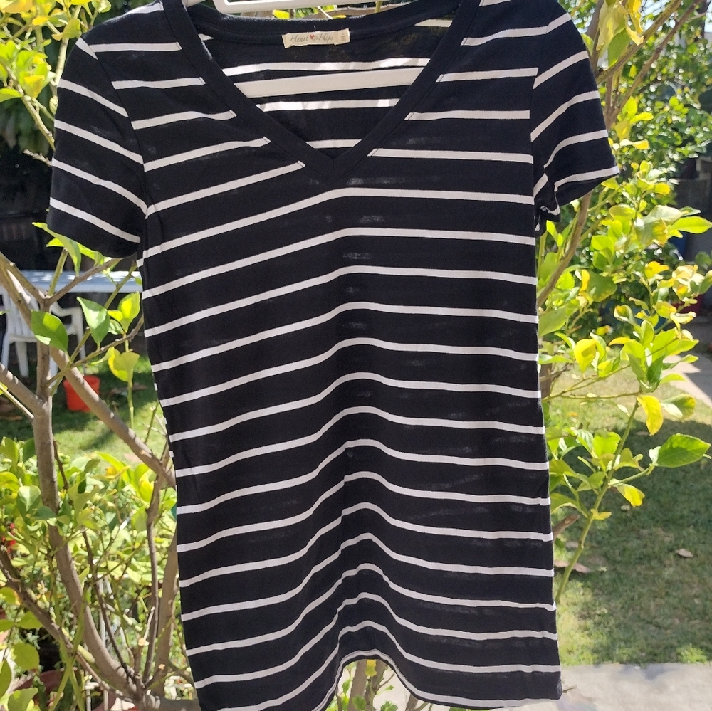Heart & Hips Women's striped tshirts black and white